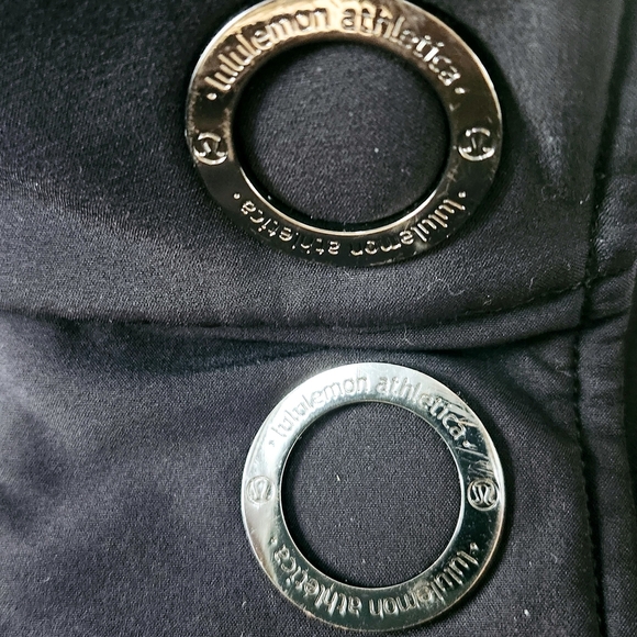 Lululemon Audrey Jacket Sz M Softshell Wind Rain Fitted Silhouette Black - Picture 4 of 15